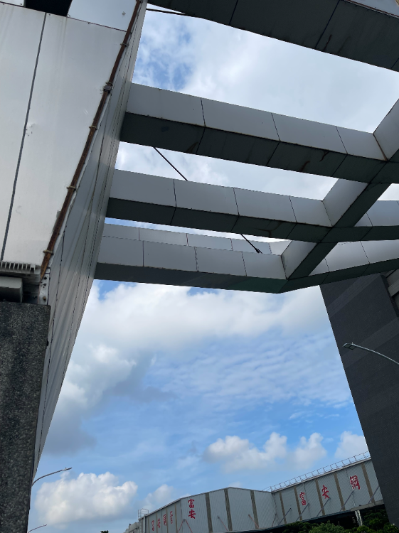 竹後牌樓燈具拆除及鐵板修復的第5張圖片